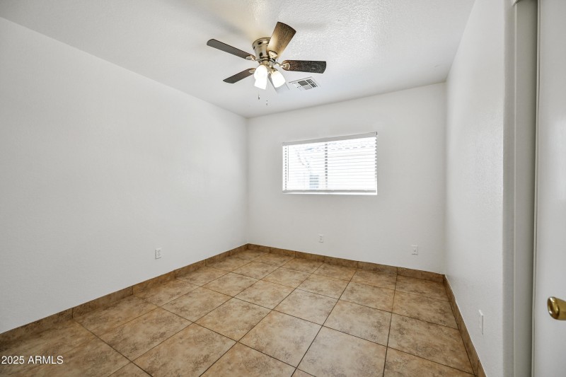 20-225EGS-ocupix-9-10