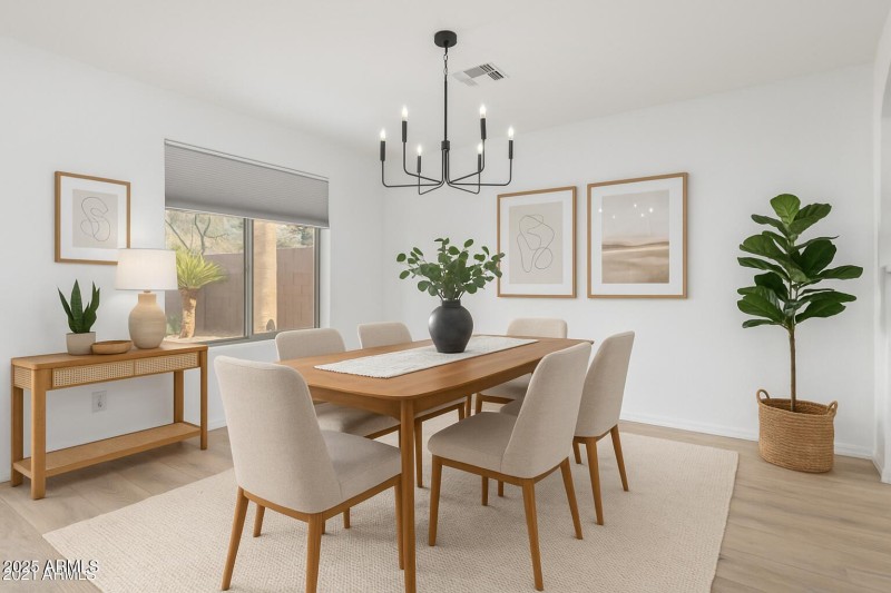 Villa Linda Dining Room Staged