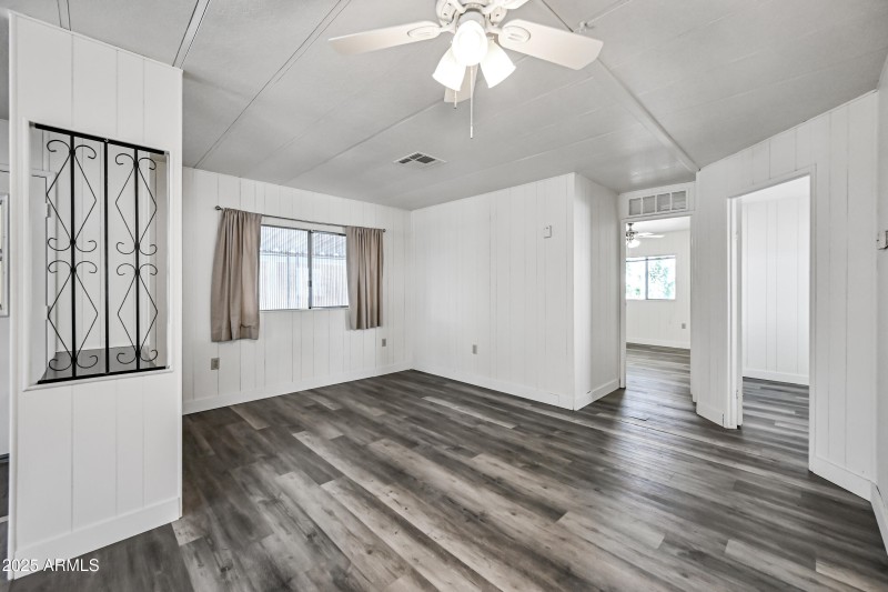 8-11411N91A221-ocupix