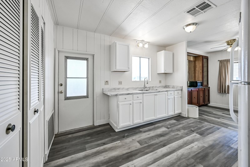 10-11411N91A221-ocupix