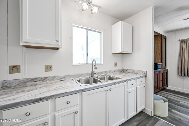 13-11411N91A221-ocupix