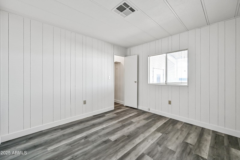 16-11411N91A221-ocupix