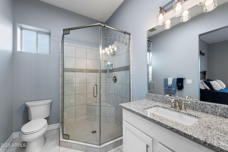 041__3350 N Val Vista Rd