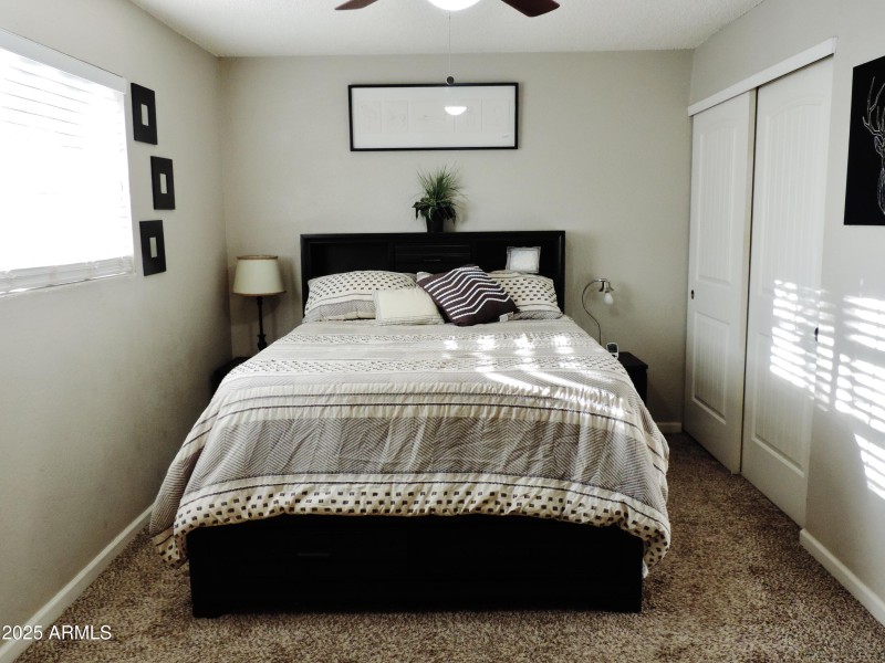 764 N Thunderbird DR 041