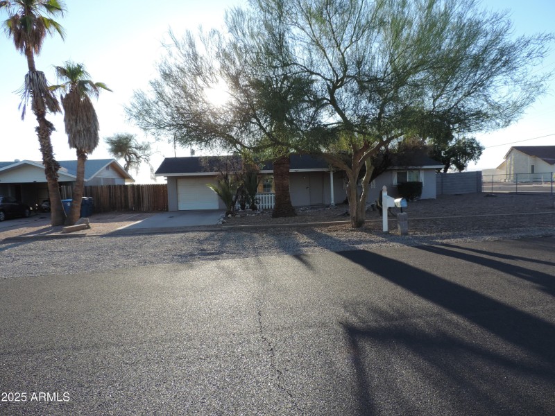 764 N Thunderbird DR 062
