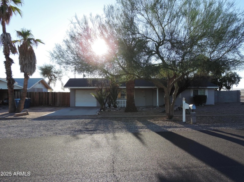 764 N Thunderbird DR 067