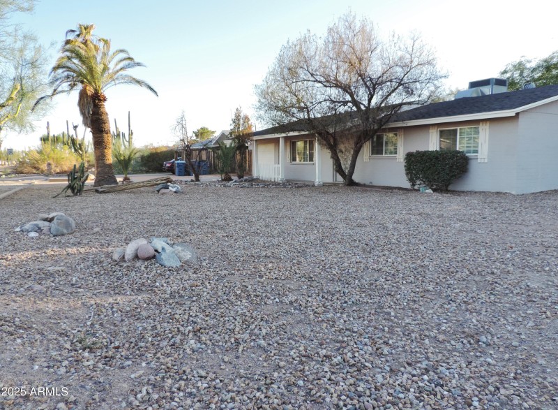 764 N Thunderbird DR 072