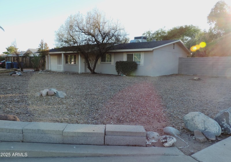 764 N Thunderbird DR 073