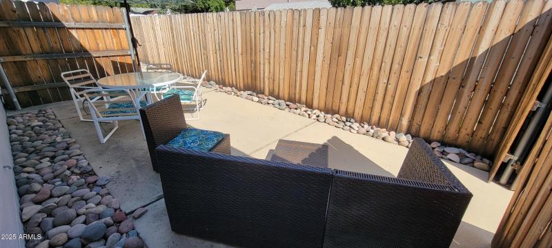 U2 Patio 2