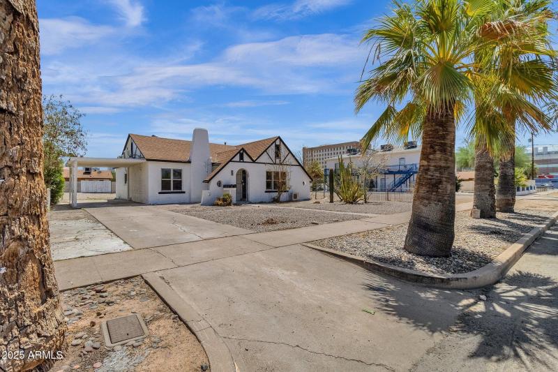 4-web-or-mls-325-n-17th-dr-a-b-c