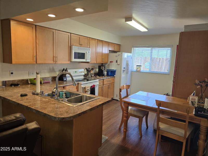 U4 Kitchen 1