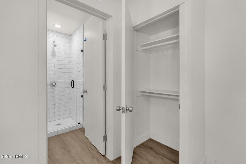 19-web-or-mls-325-n-17th-dr-a-b-c
