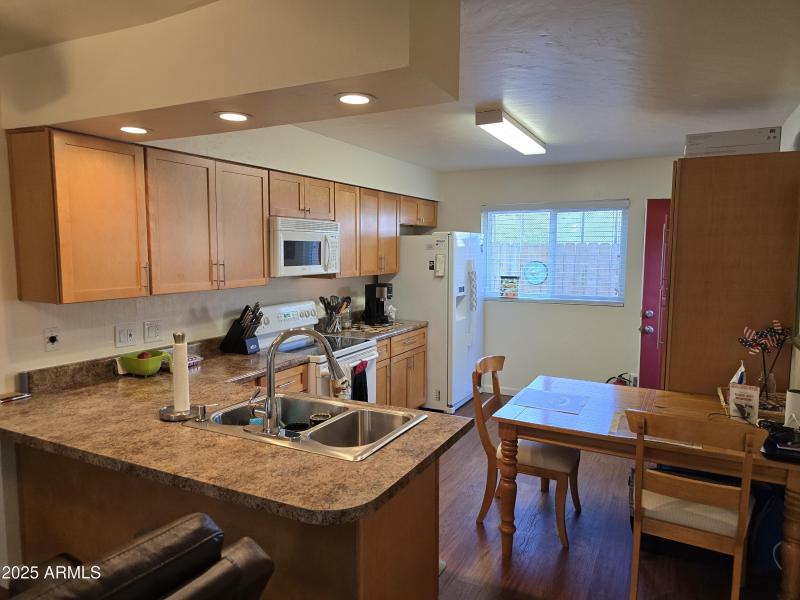 U4 Kitchen 4