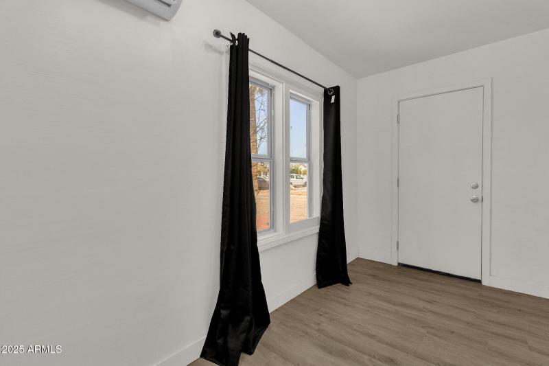 30-web-or-mls-325-n-17th-dr-a-b-c