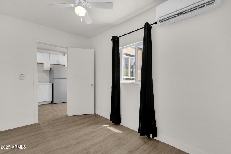 58-web-or-mls-325-n-17th-dr-a-b-c