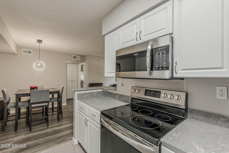 19-web-or-mls-78th St-13