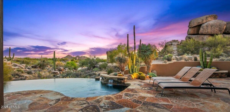 Pooldeck Views