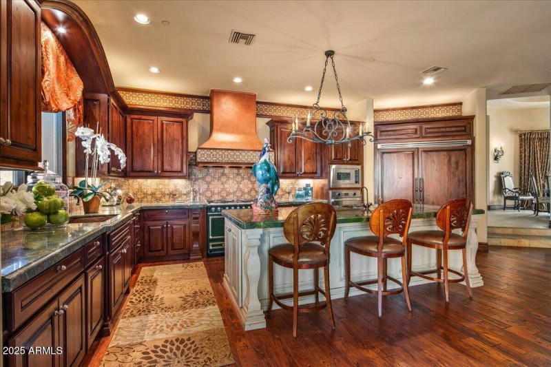 Breakfast Counter