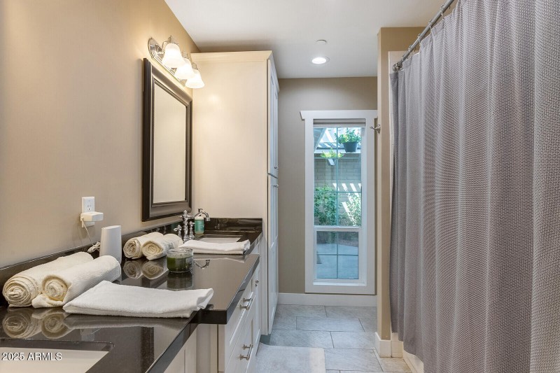 44_12140_N_76th_Ct__44_mls