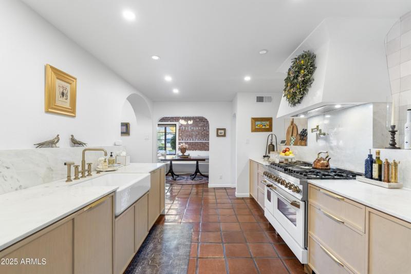 022_Kitchen