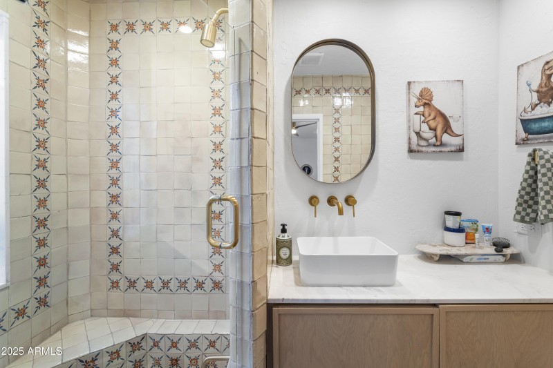 044_Bathroom