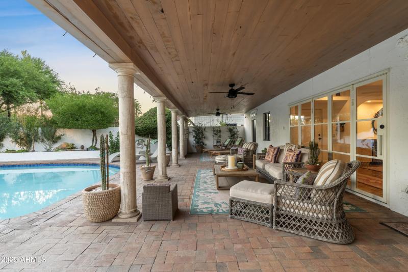 052_Patio