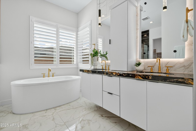 24-print-028_A7404312