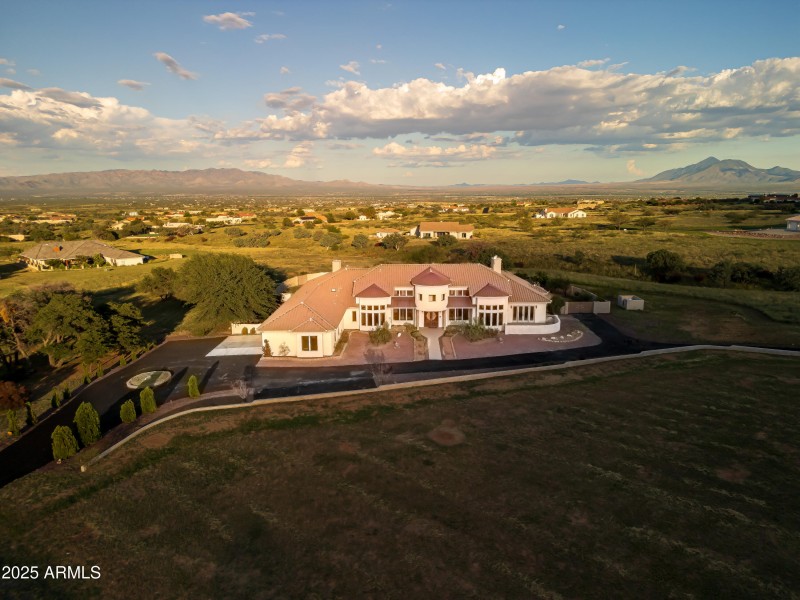 Country Luxury Estate