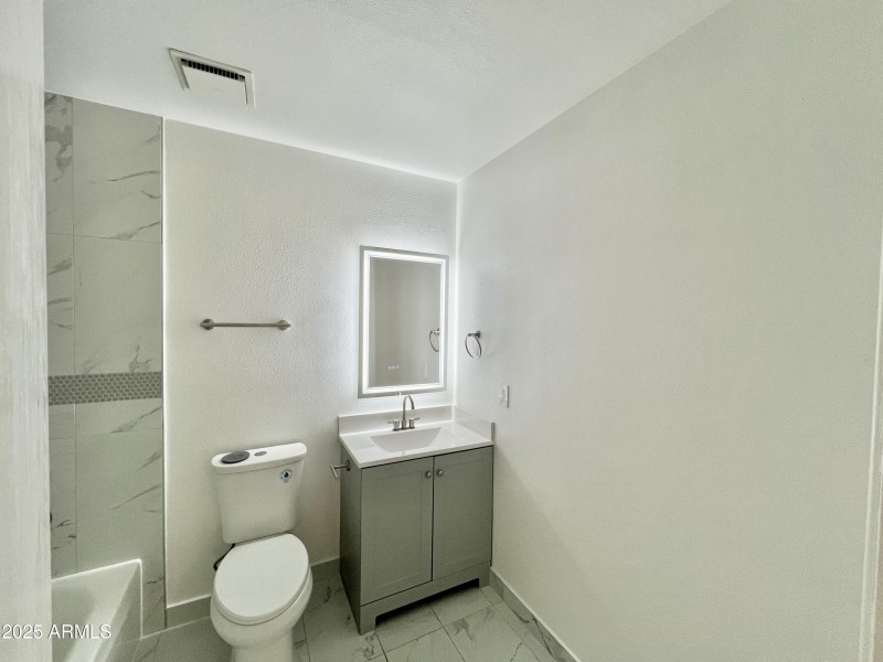 1D2C8EE0-82F6-418B-9D90-89CFEEF4EC15