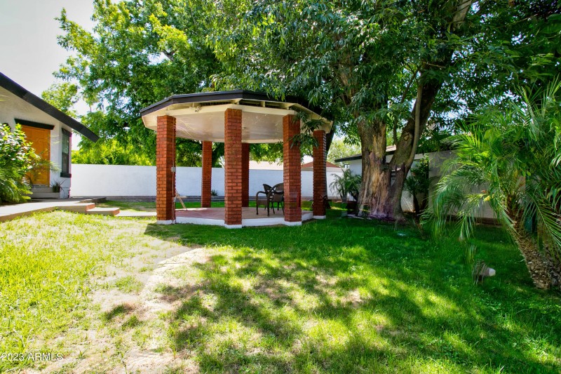 2215 W Agusta ave phx 103-4