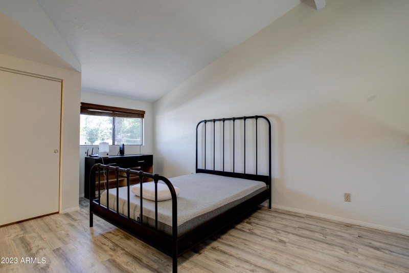 2215 W Agusta ave phx 103-20