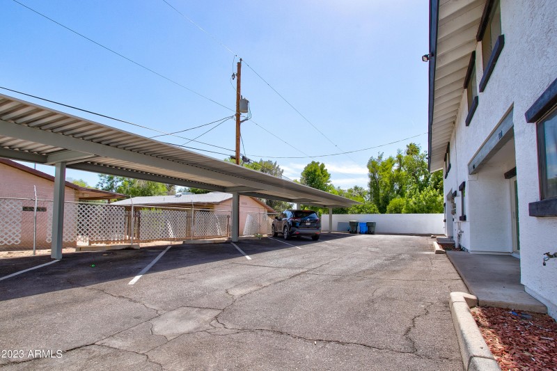 2215 W Agusta ave phx 103-27