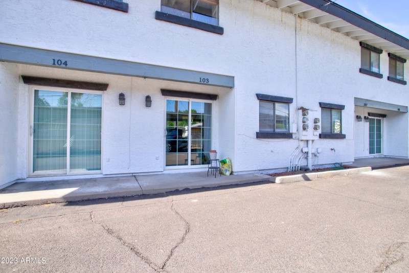 2215 W Agusta ave phx 103-28