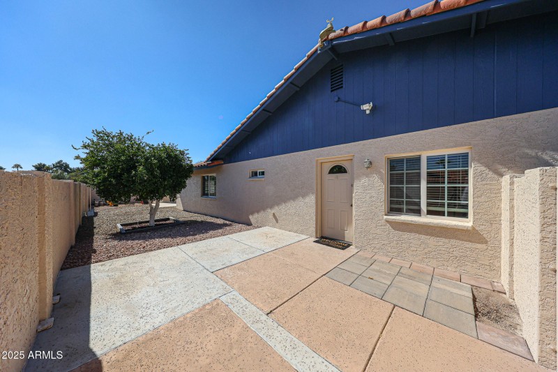 Guest House Patio