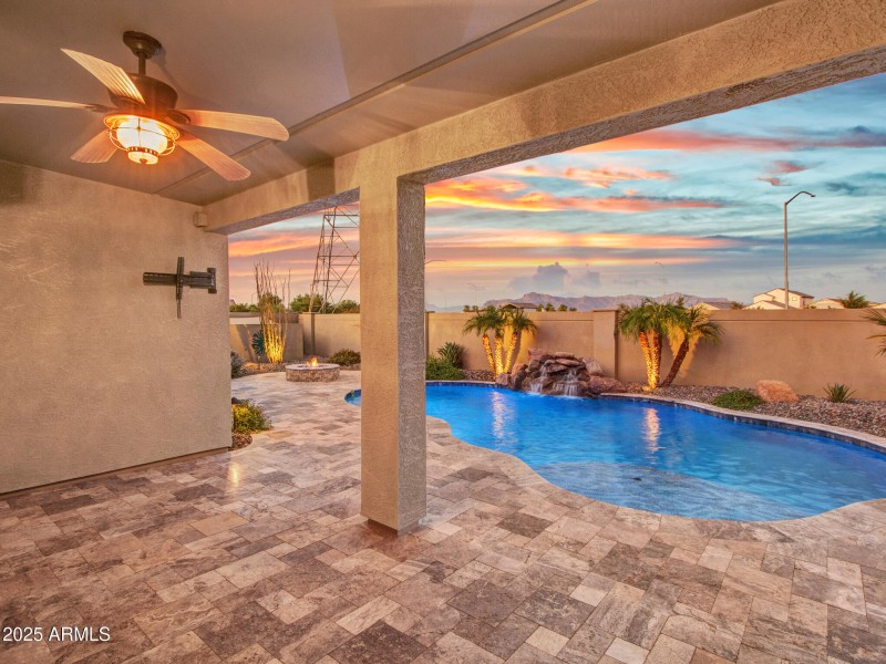 02-Covered-Patio--(1)