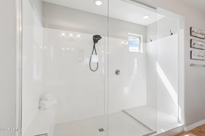 Super Shower