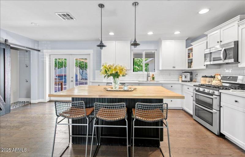 10-6520 E Osborn Rd 10