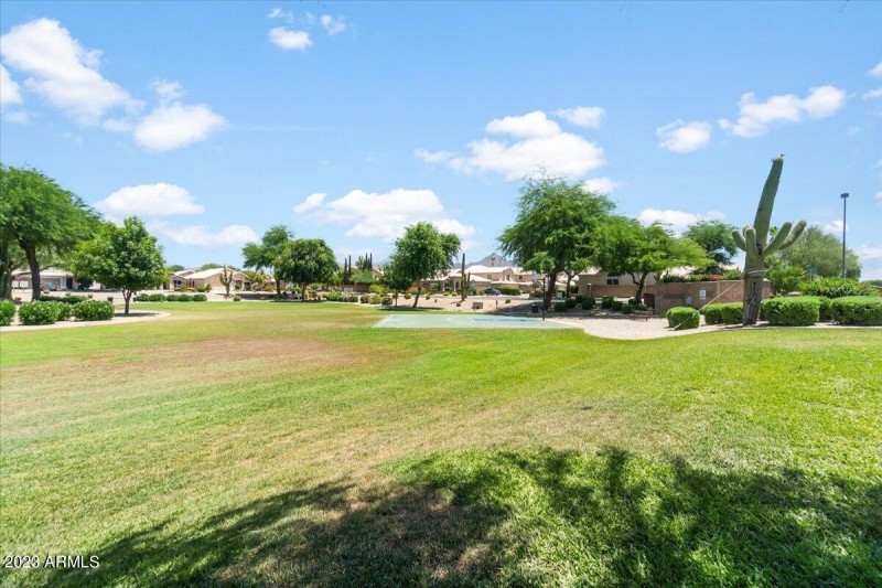 Park is 1 Block from House