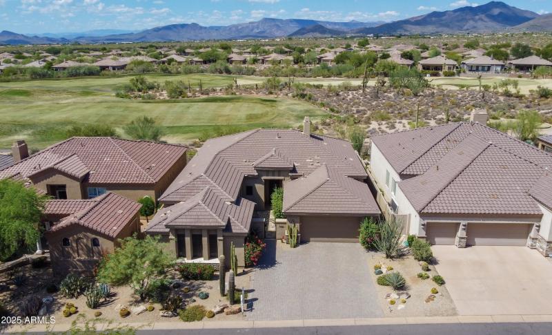 Sweeping Mountain & Golf Course Views!