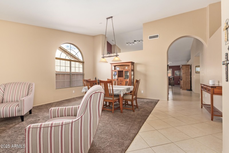Entry/Living Rm/Dining Rm