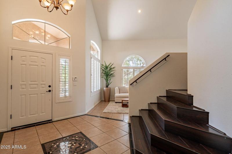 11-web-or-mls-Larkspur-11