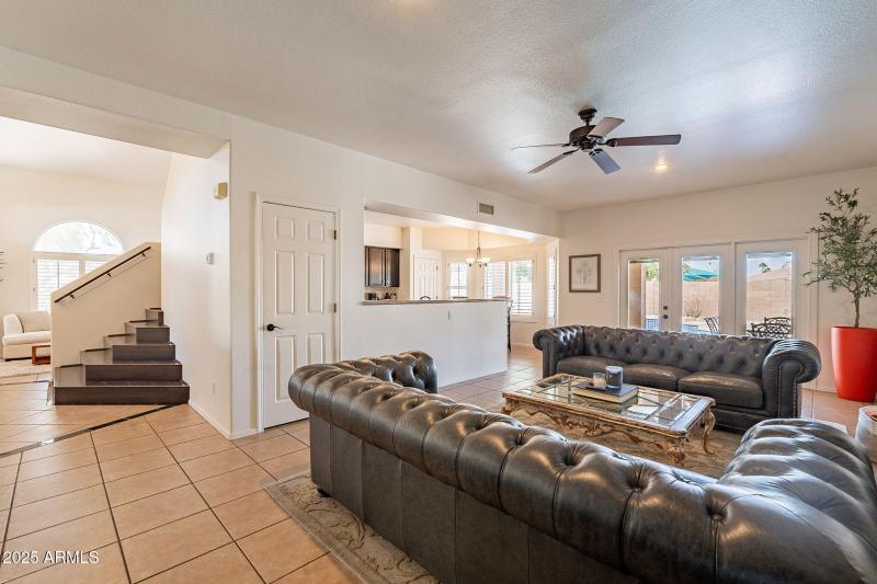 13-web-or-mls-Larkspur-13