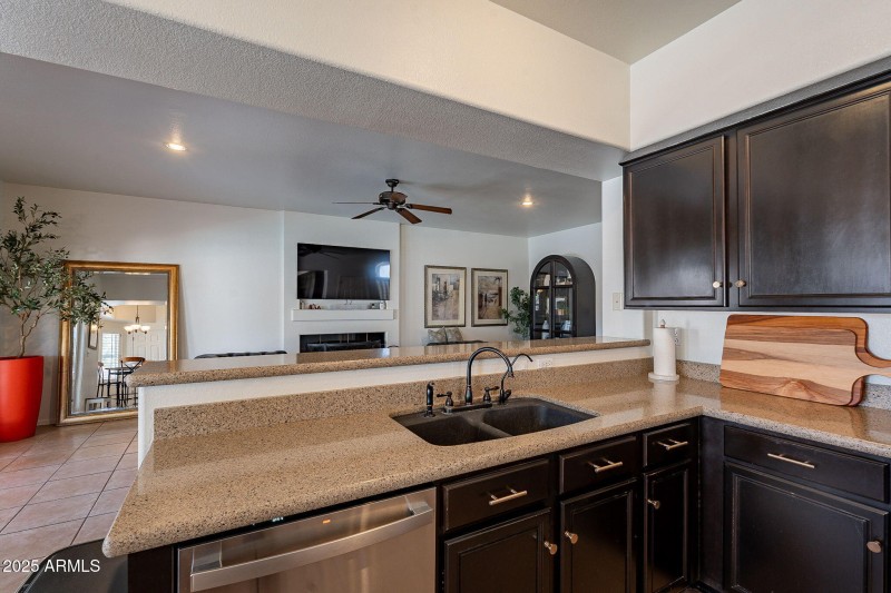 19-web-or-mls-Larkspur-19