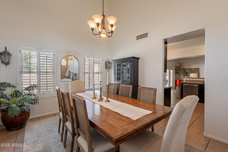 21-web-or-mls-Larkspur-21
