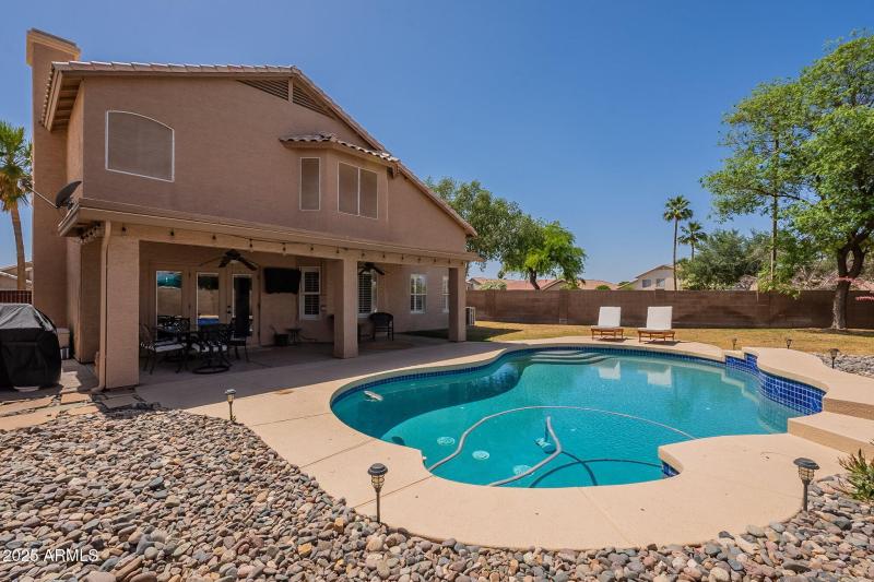 51-web-or-mls-Larkspur-51