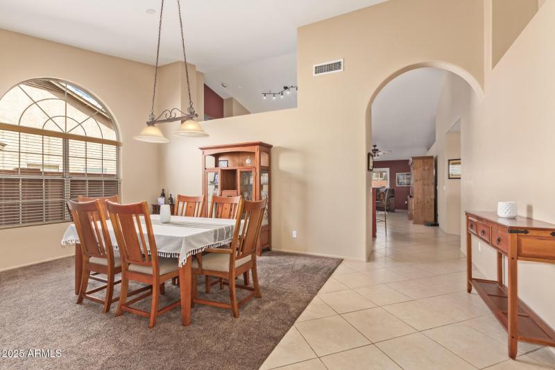 Large Dining/Flex Space