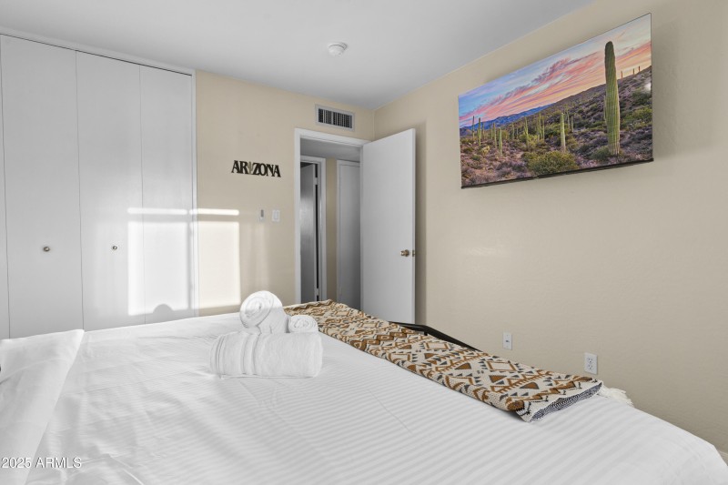 19_8655_E_Monte_Vista_Dr__19