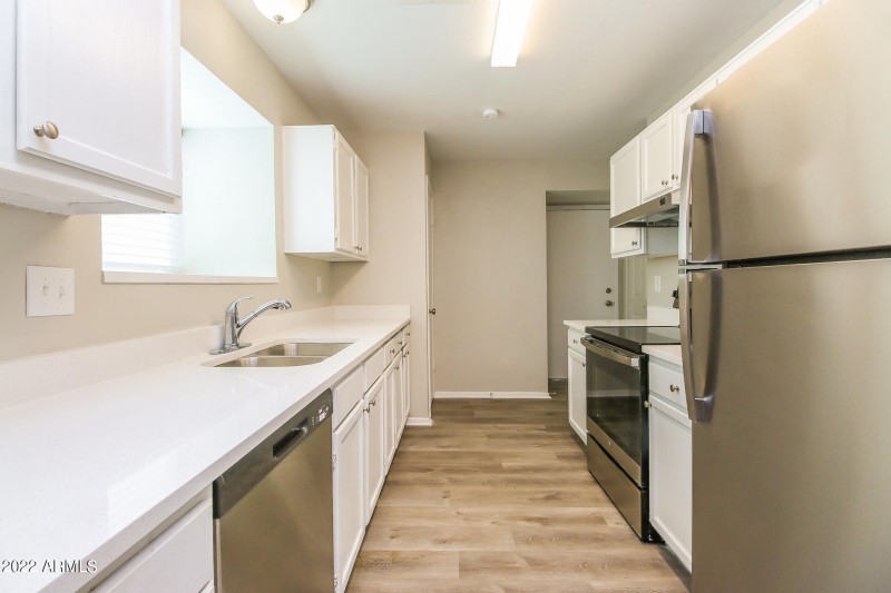 008-photo-kitchen-11595981