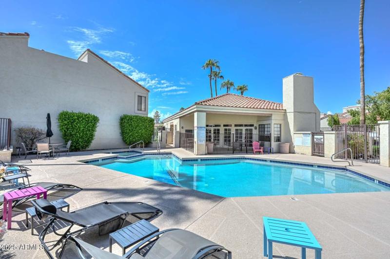 Arrowhead Lakes Community Pool