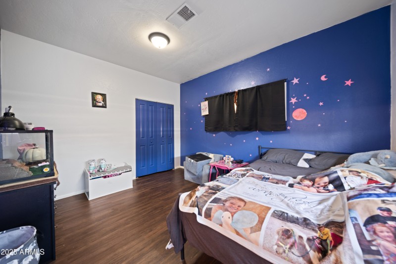 526 N Madison 00064